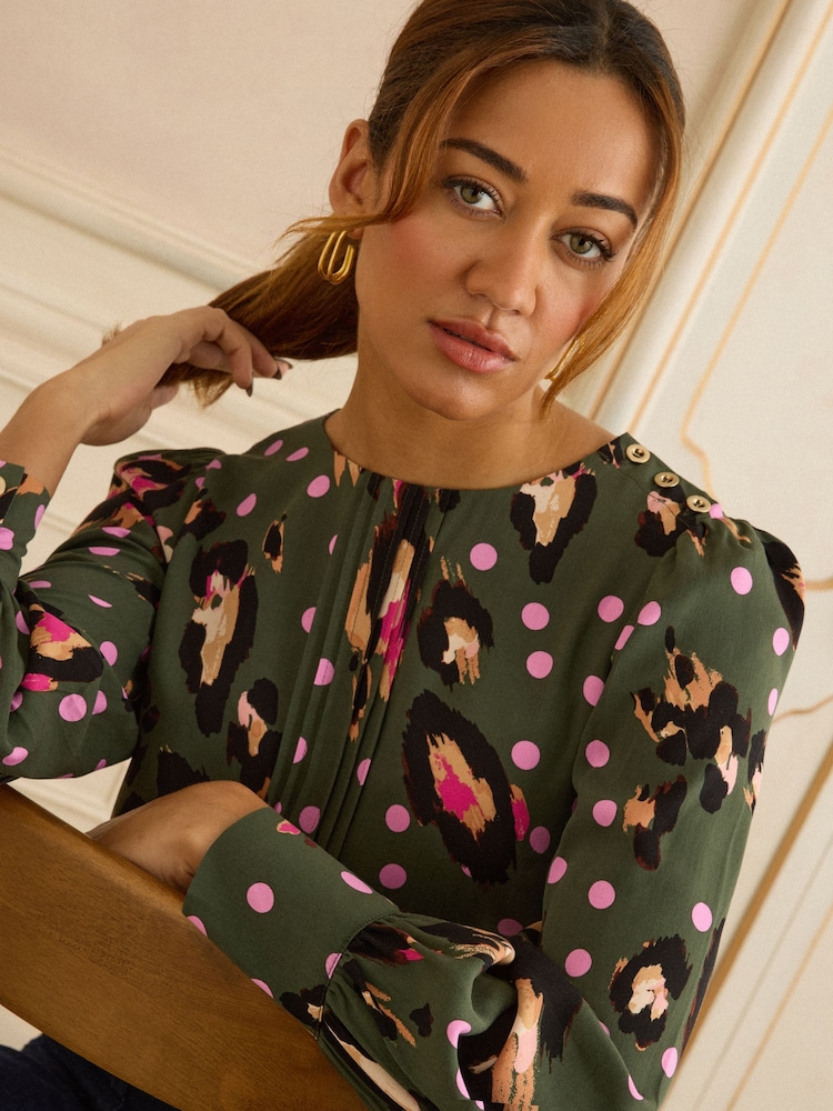 Love & Roses Khaki Green Animal Button Detail Pleated Crew Neck Blouse - Image 2 of 4