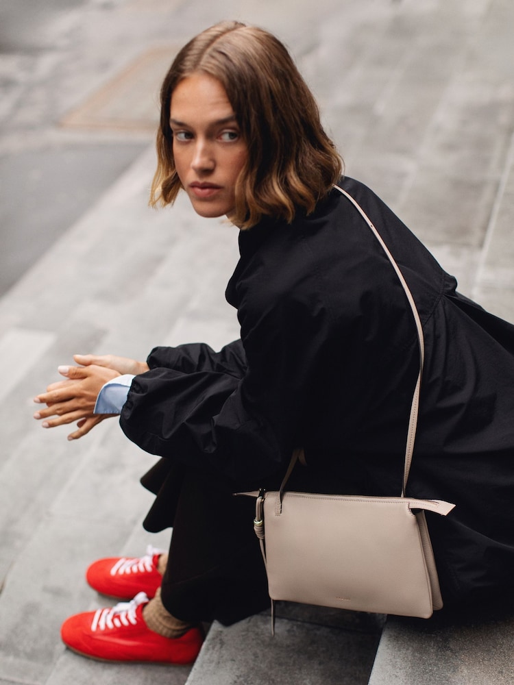 Radley Medium The Romilly Ziptop Cross-Body Brown Bag - Image 1 of 9 Radley Medium The Romilly Ziptop Cross-Body Brown Bag - Image 1 of 9