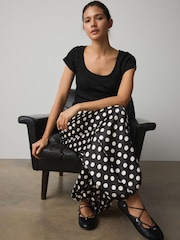 Black Texture Short Sleeved Scoop Neck Top - Image 4 of 8