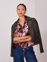 Pink Palm Print V-Neck Short Sleeved Tie Waist Top - Image 3 of 9