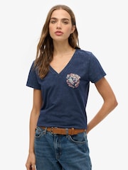 Camiseta Superdry Suika Relaxed com decote em V - Imagem 1 de 6