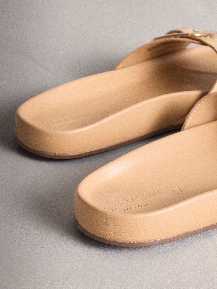 Butter Yellow Leather N. Premium Single Band Footbed Sandals - Image 5 of 5 Butter Yellow Leather N. Premium Single Band Footbed Sandals - Image 5 of 5