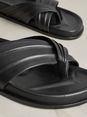 कालो छाला - N. Premium Toe Thong Footbed Sandals - 9मध्ये 8 तस्बिर