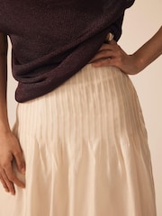Mint Velvet Pintuck Maxi Skirt - Imagen 3 de 8