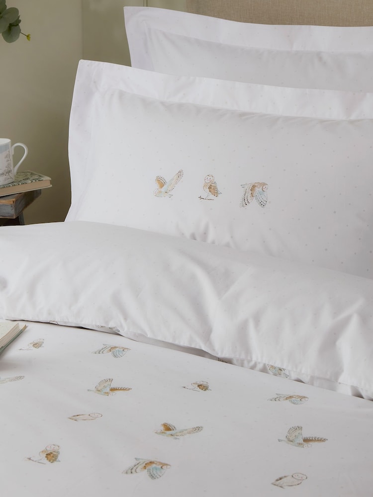 Sophie Allport Set of 2 White Snowy Owls 200 Thread Count Pillowcases - Image 1 of 4