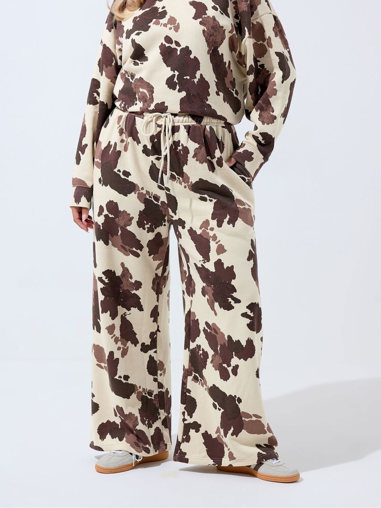 Yours Curve White Limited Joggers - Image 1 of 5