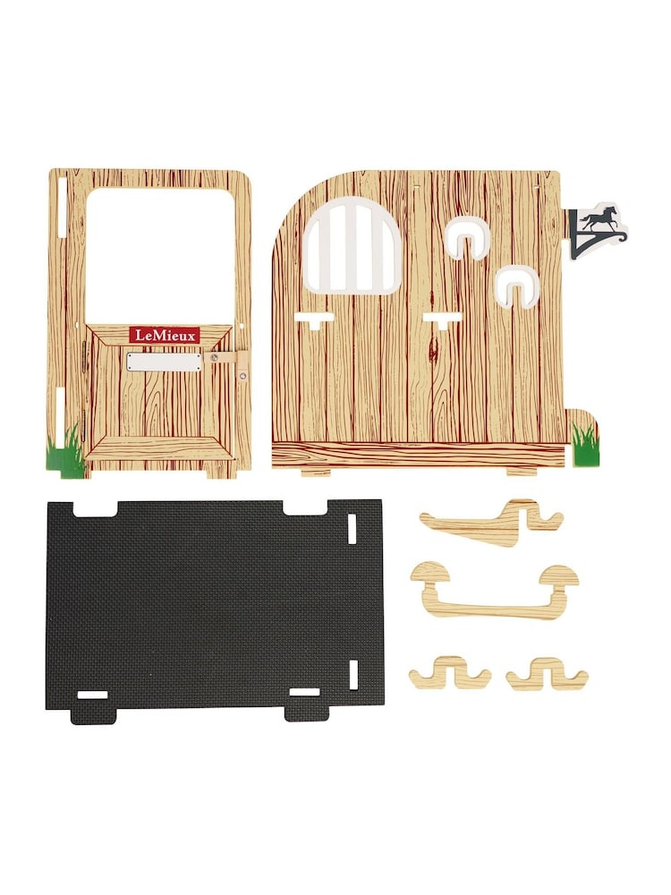 LeMieux Natural Toy Pony Wooden Stable Set - Image 2 of 3