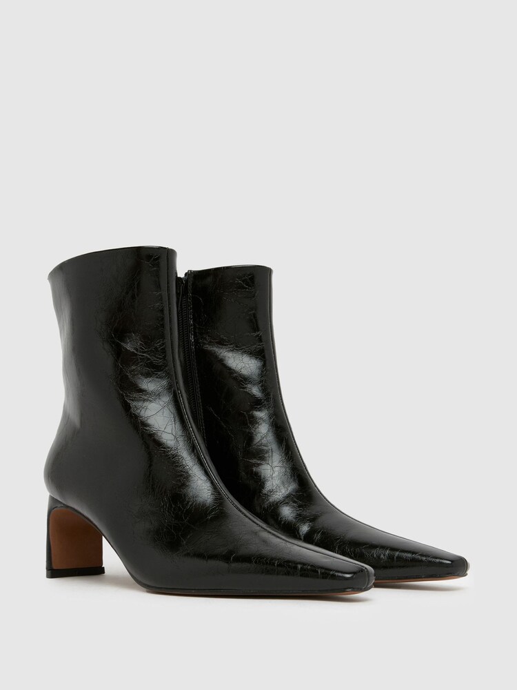 Schuh Bethal Set Back Heels - Image 2 of 4
