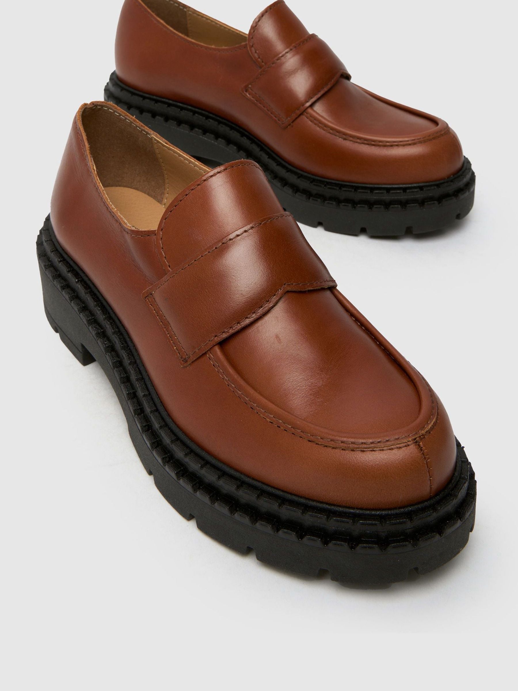 Next：日本 ブラウン - Schuh Lawson チャンキーローファー from Next