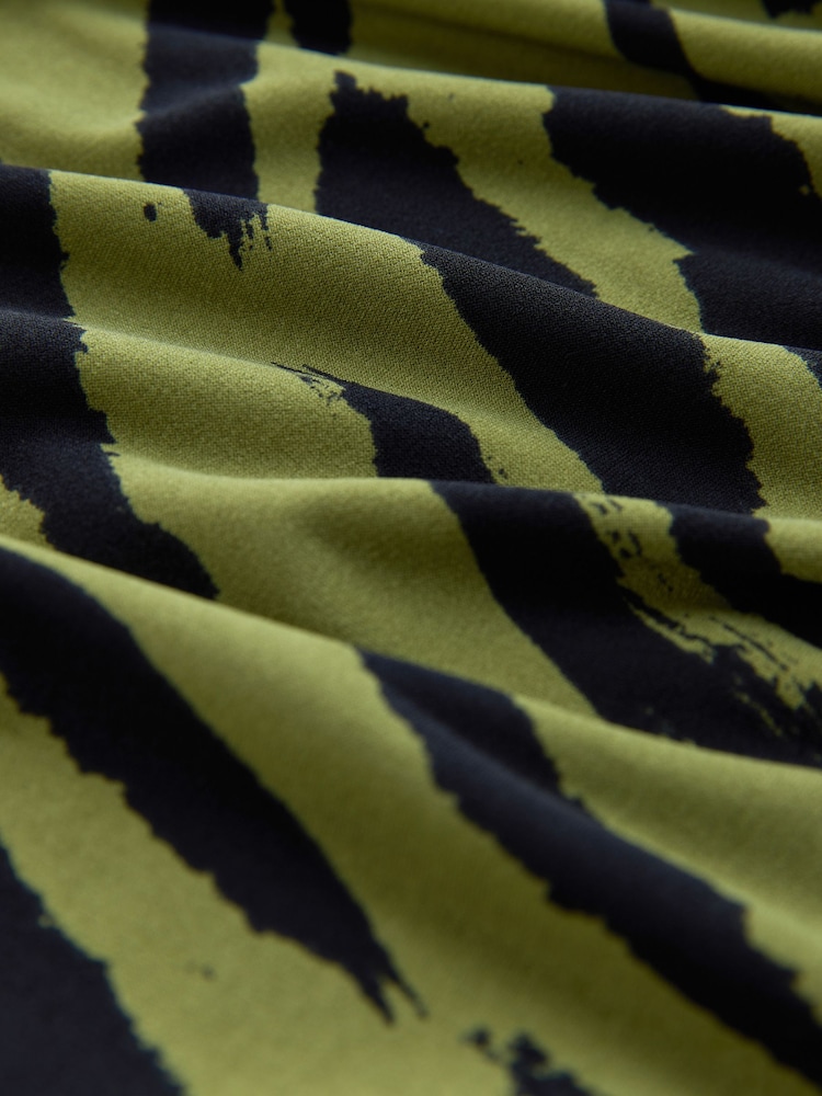 Green Animal Print Twist Neck Long Sleeve Blouse - Image 7 of 7 Green Animal Print Twist Neck Long Sleeve Blouse - Image 7 of 7