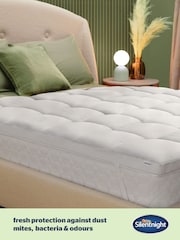 Silentnight White Anti Allergy Ultimate 5cm Mattress Topper - Image 2 of 11