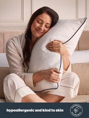 Silentnight Hotel Collection Prestige White Pillow - Image 7 of 10