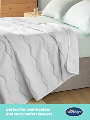 Silentnight Summer Breeze Duvet 2.5 Tog - Image 2 of 9