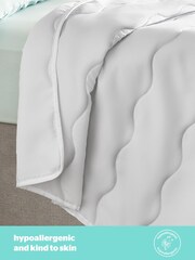 Silentnight Summer Breeze Duvet 2.5 Tog - Image 7 of 9