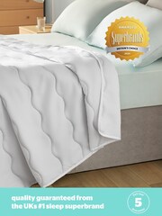 Silentnight Summer Breeze Duvet 2.5 Tog - Image 9 of 9