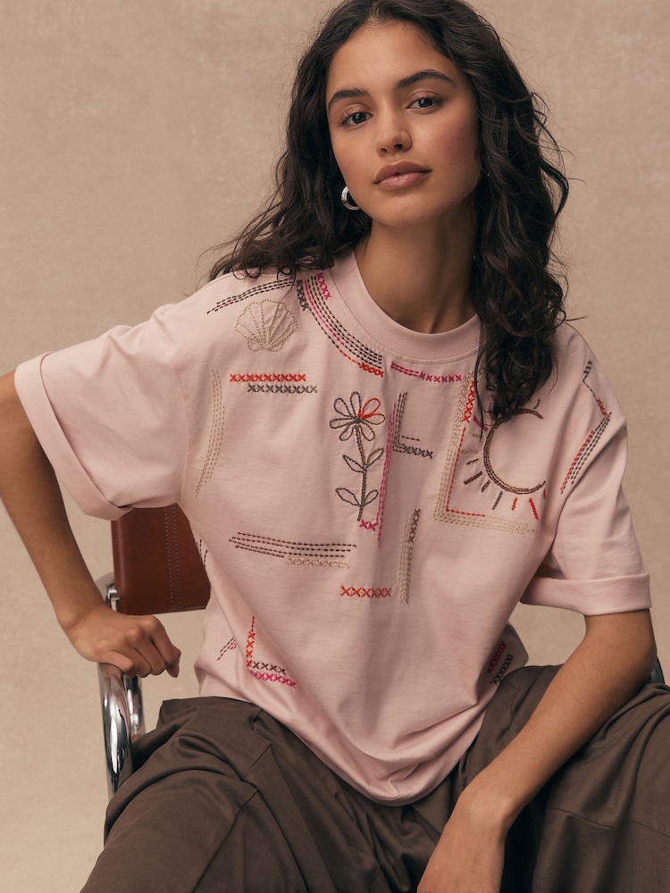 粉红色 - 刺绣图案圆领T恤 - 8的图像1｝
