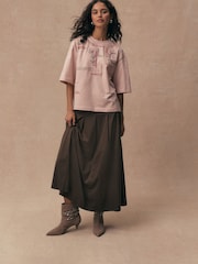 粉红色 - 刺绣图案圆领T恤 - 8的图像2｝