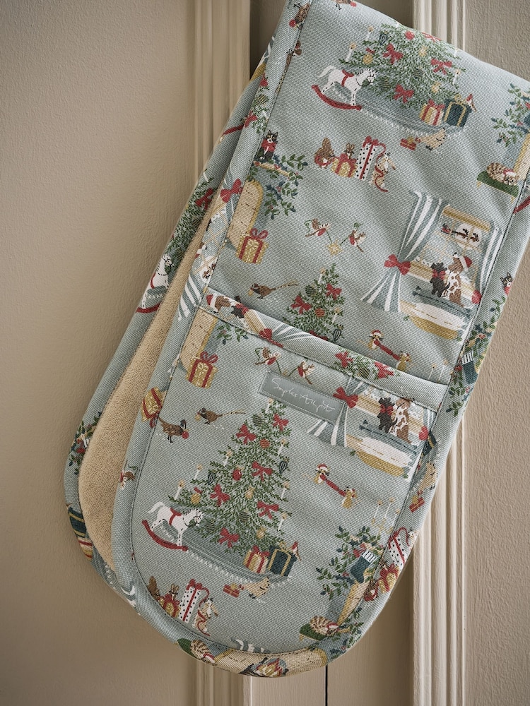 Sophie Allport Grey Blue Cosy Christmas Double Oven Gloves - Image 2 of 3 Sophie Allport Grey Blue Cosy Christmas Double Oven Gloves - Image 2 of 3