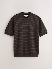 Braun - Normale Passform, Strukturiertes, wellengestricktes Kurzarm-T-Shirt - Bild 6 von 7