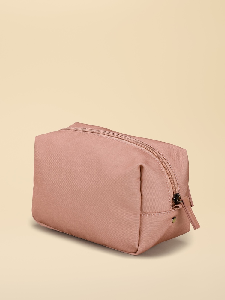 Joules Epwell Pink Washbag - Image 2 of 2 Joules Epwell Pink Washbag - Image 2 of 2
