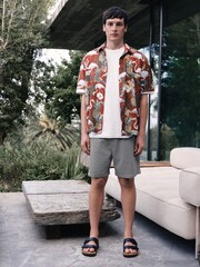 Red N. Premium Printed Short Sleeve Shirt - Image 3 of 4