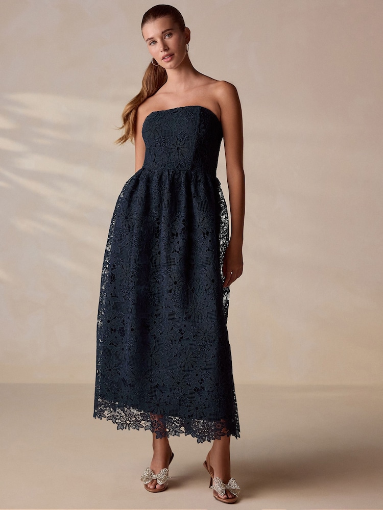 أزرق داكن أزرق - Lace Bandeau Midi Dress - صورة 2 من 8 أزرق داكن أزرق - Lace Bandeau Midi Dress - صورة 2 من 8