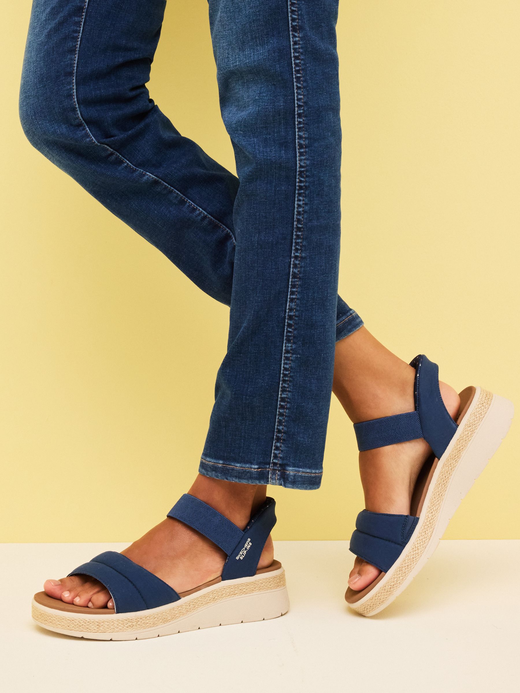 Cumpără Albastru - Sandale Skechers Bobs Sun Ray Slip In Aurii
