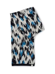 أبيض - Radley Leopard Print White Scarf - صورة 1 من 2