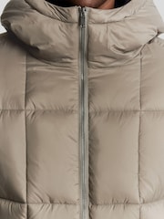 Lyle & Scott Brown Square Wadded Cocoon Jacket - Image 4 of 5