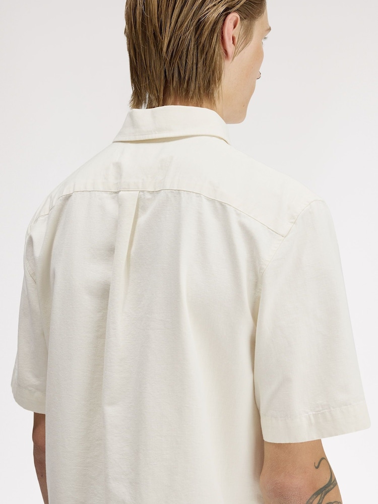 Fred Perry White Pocket Detail Short Sleeve Shirt - Image 2 of 6