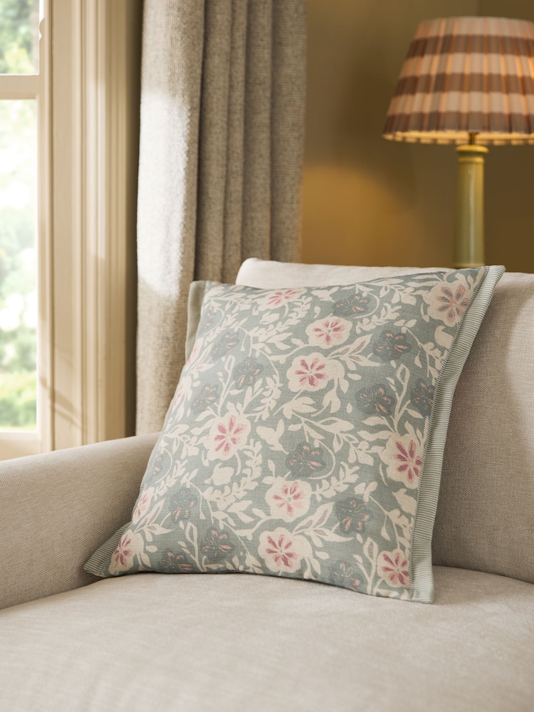 50 X 50cm Printed Floral Cushion - صورة 1 من 3 50 X 50cm Printed Floral Cushion - صورة 1 من 3