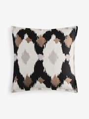 Indoor Outdoor Woven Ikat Cushion - Bild 4 von 5