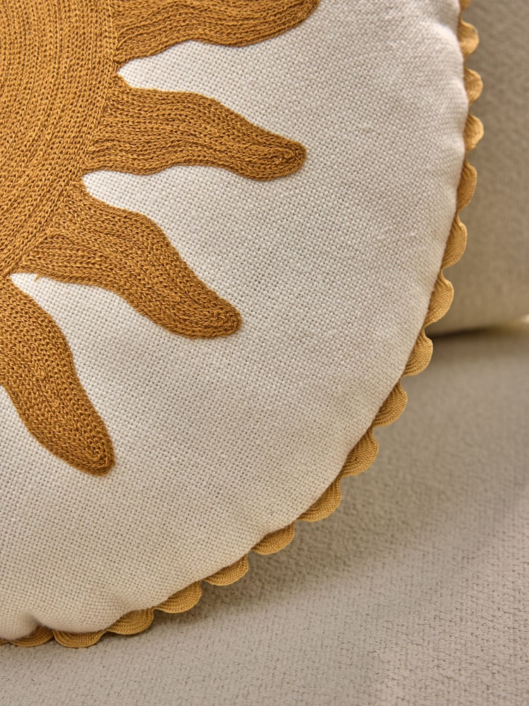 Indoor Outdoor 3D Embroidered Sun Cushion - Afbeelding 2 van 4