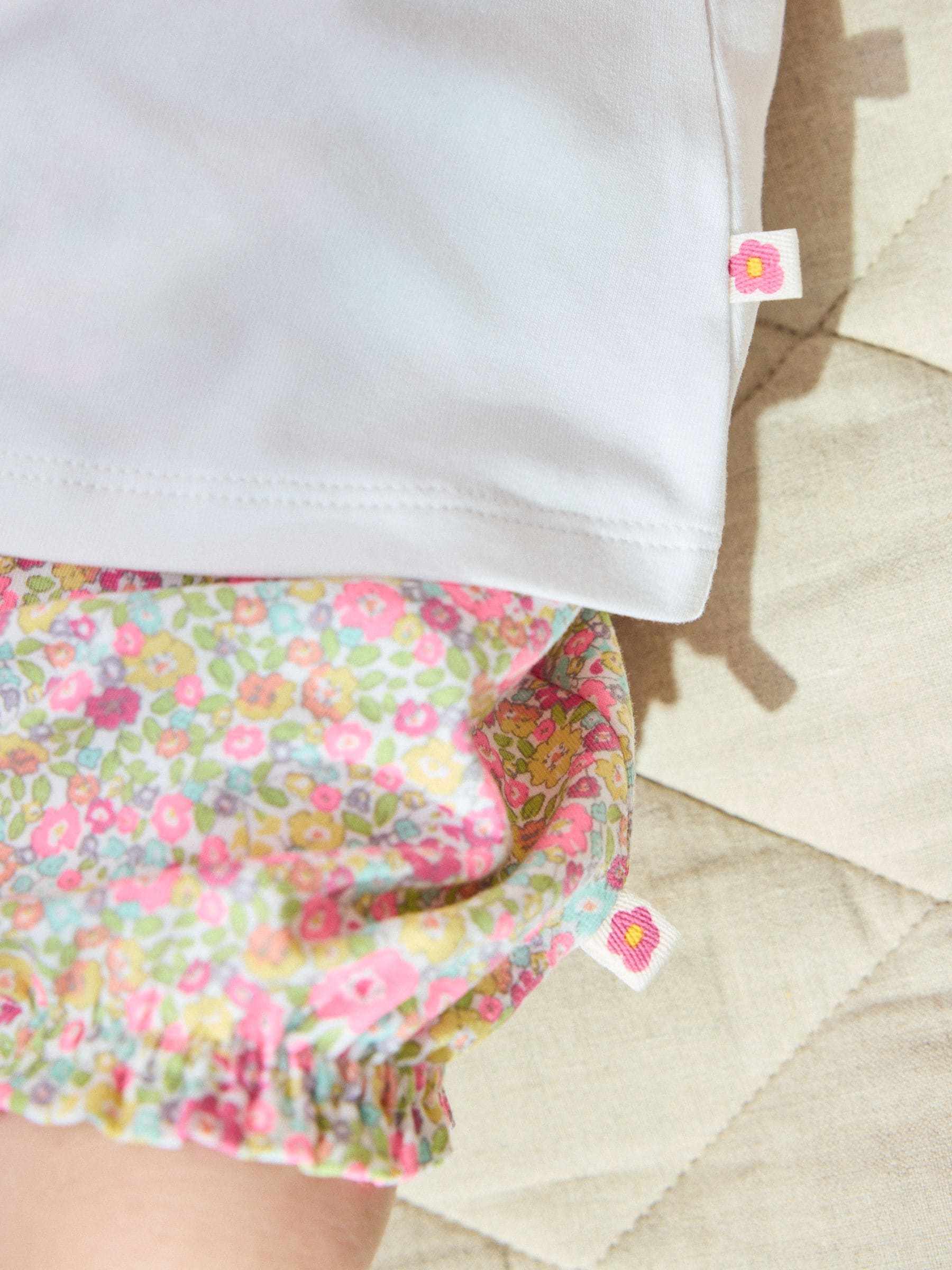 Buy Білий зайчик - Short Sleeve Baby Top and Short Set 2 Piece