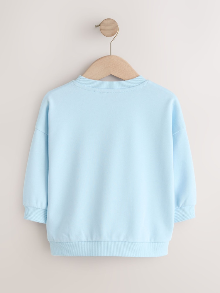 مشهد سيارة باللون الأزرق - سويت شيرت بياقة حافة مستديرة مزيّن بطبعة في جميع أنحائه (3 شهور-7 سنوات) - صورة 2 من 4 مشهد سيارة باللون الأزرق - سويت شيرت بياقة حافة مستديرة مزيّن بطبعة في جميع أنحائه (3 شهور-7 سنوات) - صورة 2 من 4