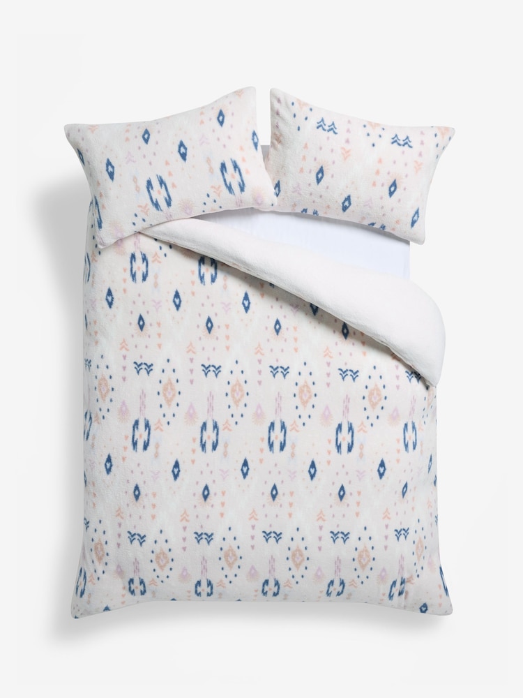 White Pattern Printed Fleece Duvet Cover and Pillowcase Set - Image 5 of 5
