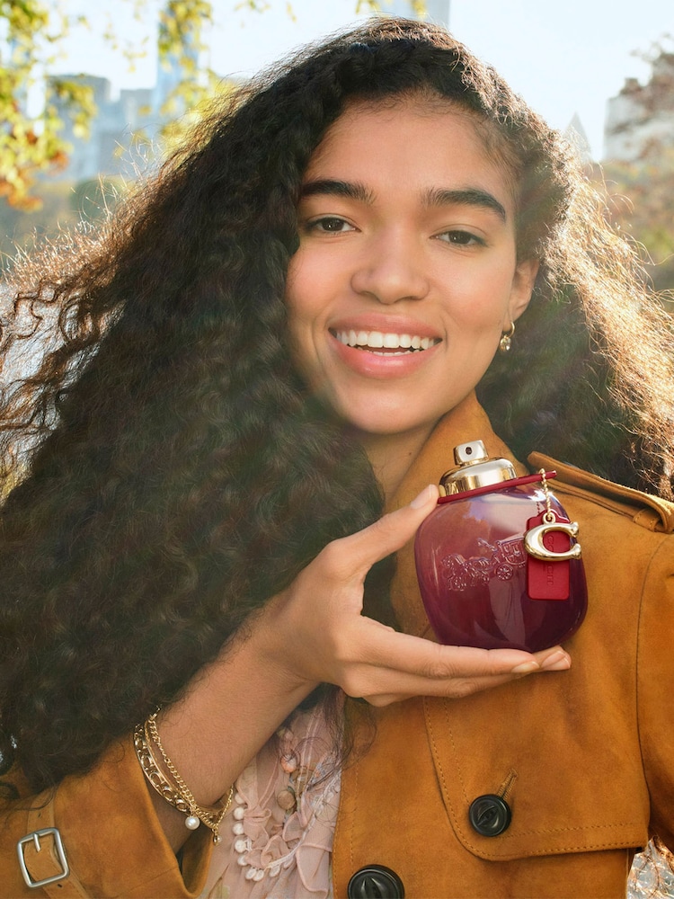 COACH Wild Rose 50ml Eau de Parfum & Travel Spray 7.5ml Gift Set - Image 4 of 4 COACH Wild Rose 50ml Eau de Parfum & Travel Spray 7.5ml Gift Set - Image 4 of 4