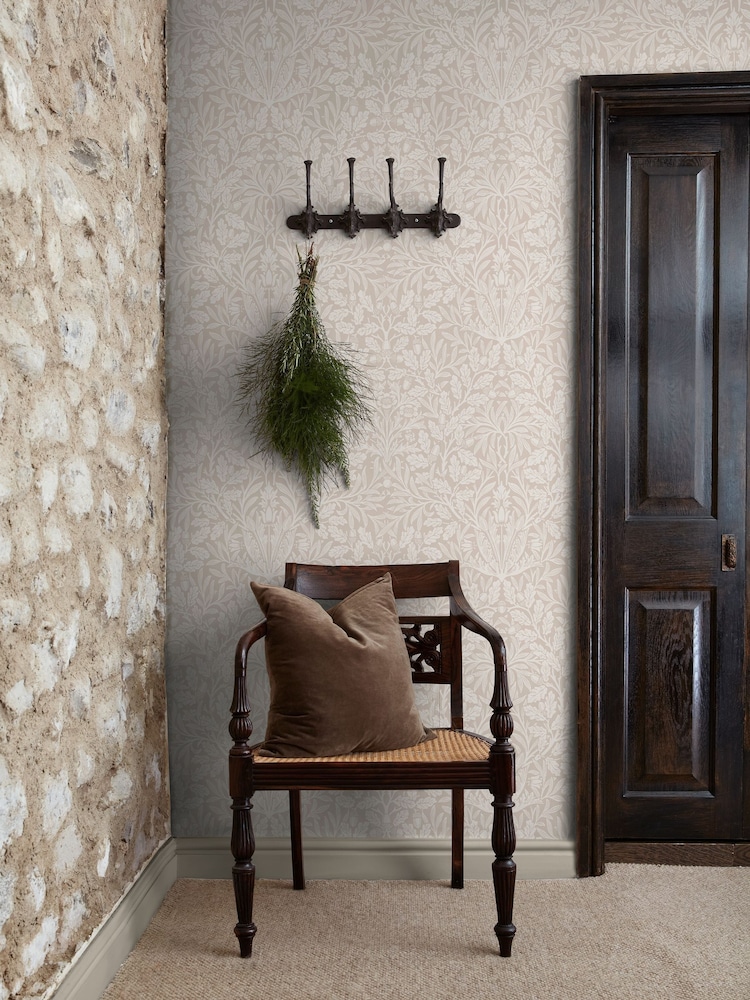 William Morris At Home Hessian Acorn 10M Wallpaper - Image 1 of 4 William Morris At Home Hessian Acorn 10M Wallpaper - Image 1 of 4