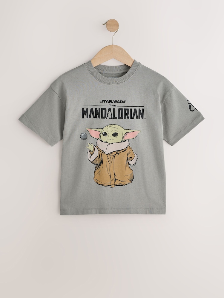 Charcoal Grey Mandalorian Short Sleeve T-Shirt (3-16yrs) - Image 1 of 4 Charcoal Grey Mandalorian Short Sleeve T-Shirt (3-16yrs) - Image 1 of 4