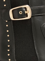 Botas de salto alto com fivela e salto largo River Island - Imagem 6 de 6