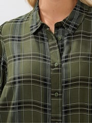 Yours Curve Green Balloon Sleeve Check Blouse - Image 4 of 5