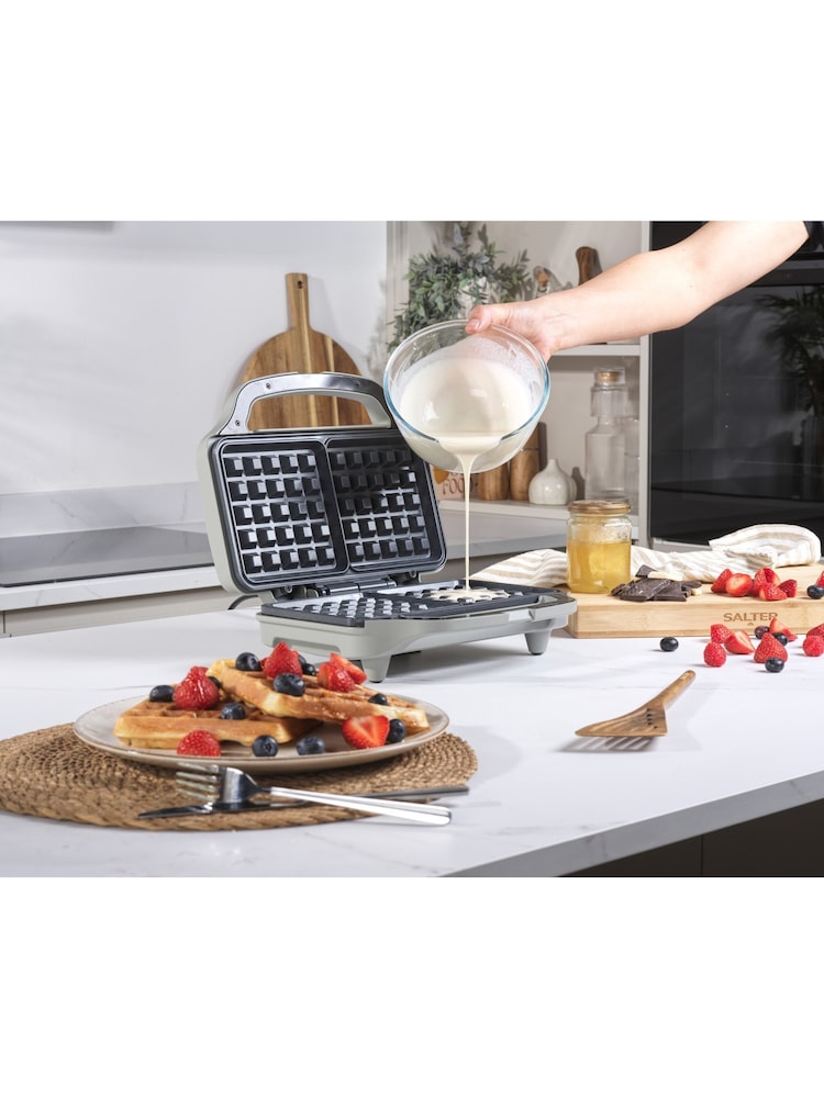 Salter Silver Aspen XL Toastie Maker - Image 1 of 5 Salter Silver Aspen XL Toastie Maker - Image 1 of 5