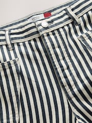 מפוספס - מכנסי ג'ינס בגזרת חבית עם שני כיסים - תמונה 10 מתוך 11