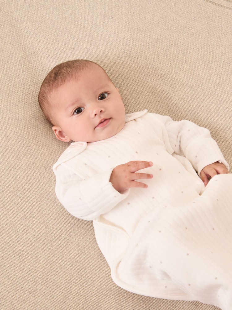 The White Company Star Quilted White Sleeping Bag 1.0 Tog - Image 1 of 4 The White Company Star Quilted White Sleeping Bag 1.0 Tog - Image 1 of 4