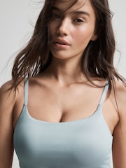 أزرق فاتح - حمالة صدر من الألياف الدقيقة بتصميم كامي ذات دعم مخفي - صورة 4 من 4