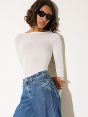 Friends Like These Mid Wash Colossal Weite Jeans mit weitem Bein - Bild 3 von 5