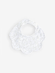 The White Company Clementine Floral Embroidered Scallop White Bibs 2 Pack - Image 4 of 4