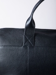 Lakeland Leather Black Crummock Holdall - Image 4 of 8