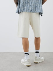 River Island Cream Regular Fit Denim Shorts - Image 2 of 4