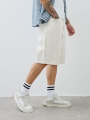 River Island Cream Regular Fit Denim Shorts - Image 4 of 4